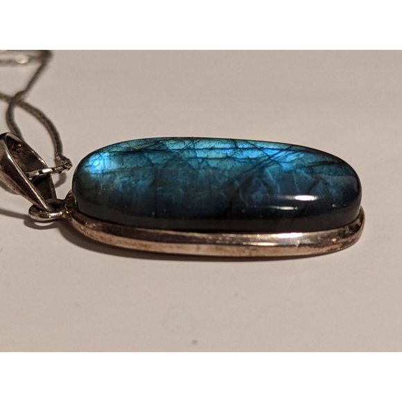 Sterling Silver Necklace with Labradorite Cabochon Pendant - Picture 7 of 11